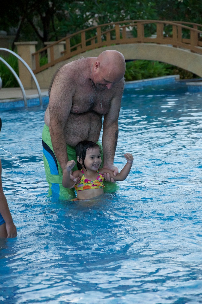 Pool_time_with_poppy_25